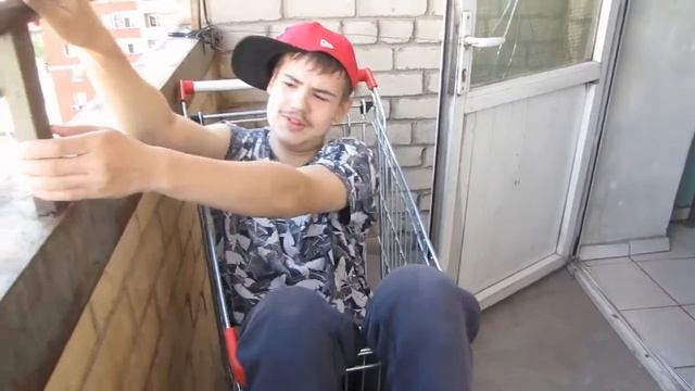 кататься на тележке из супермаркета или о чем мечтают отличники смотреть онлайн