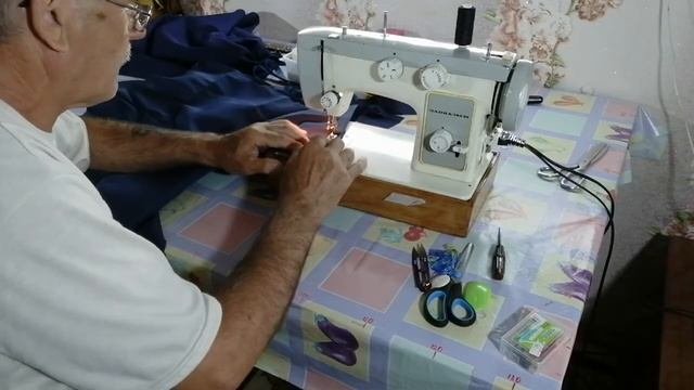 Шьем сумку чехол на переносной холодильник.