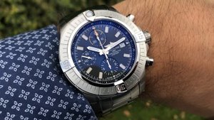 BREITLING Avenger Chronograph 45 A13317101B1A1