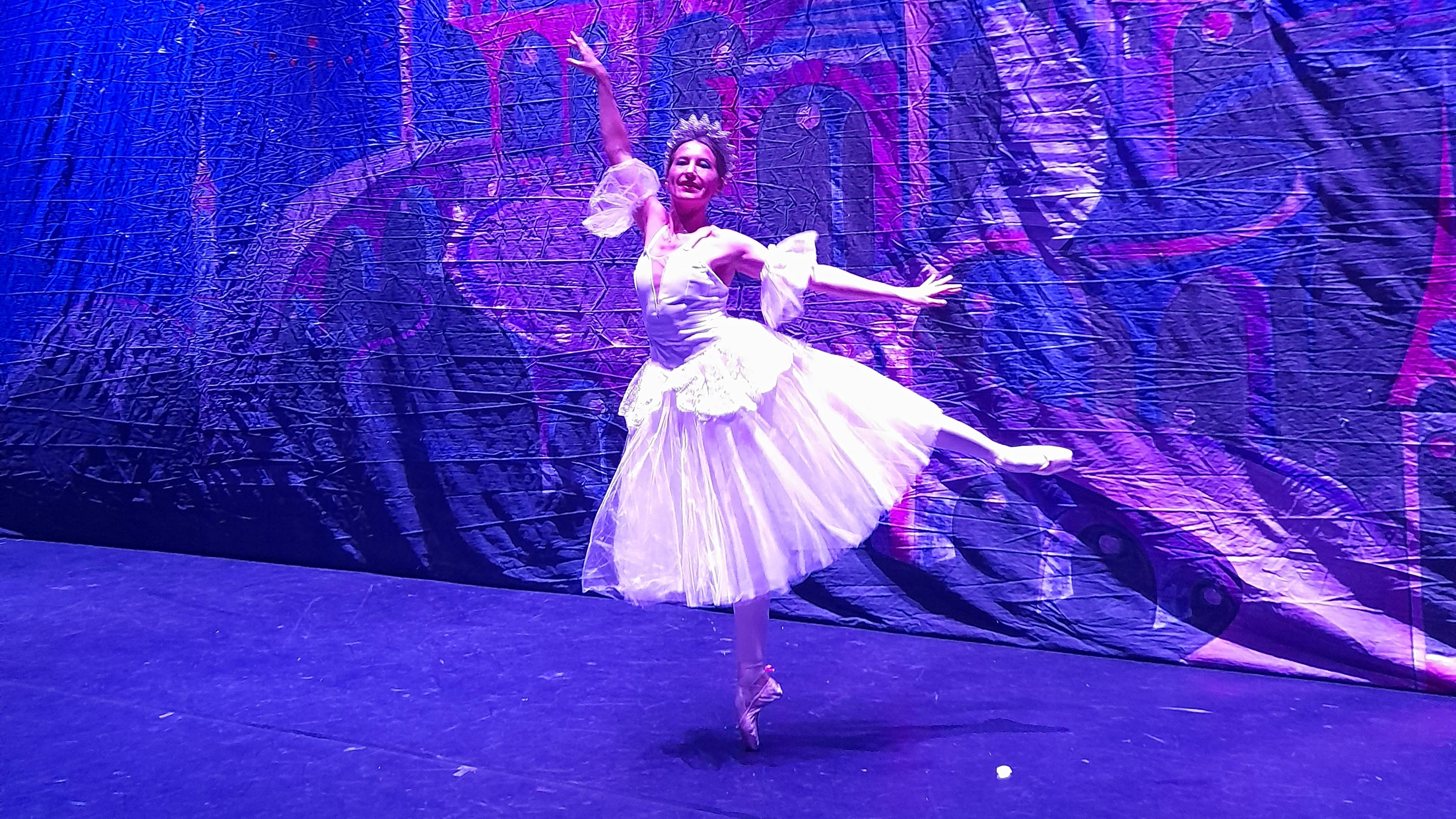 Маша, Щелкунчик кода - балерина Маргарита Андреева смотреть онлайн