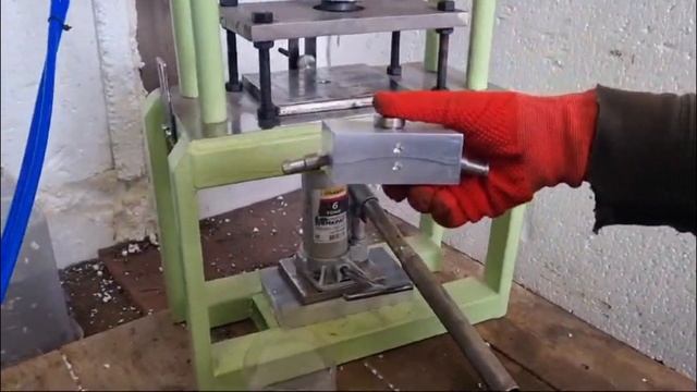 Фрезеровка пресс-форма рыболовная блесна, литьё капризной гранулы -  экструзионный поликарбонат ВЛМ