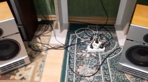 собрал усилитель радиотехника у-101 послушаем с колонками электроника 25 АС 128