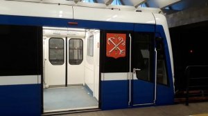 Метропоезд 81-556.1/557.1/558.1 НеВа на станции Рыбацкое