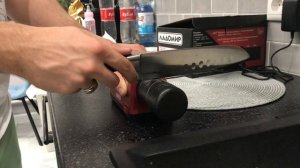 Электрическая алмазная ножеточка. Как правильно заточить нож всего за минуту.