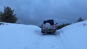 ОФФ-РОУД JIMNY И ЗАРЯЖЕННЫЕ НИВЫ