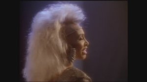 Tina Turner — We Don't Need Another Hero (1985)