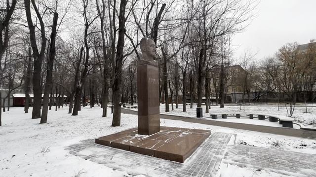 Прогулки по Москве: с улицы Новой Басманной на Старую через парк Баумана