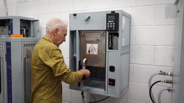 SKE4 - Maintenance procedure смотреть онлайн