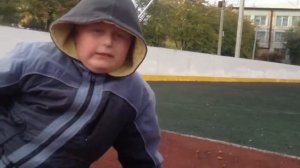 Детский вомит. Кушает сопли