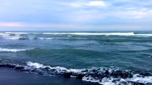 Едем на Кавказ. День 14. Всё ещё на чёрном пляже Каспия.