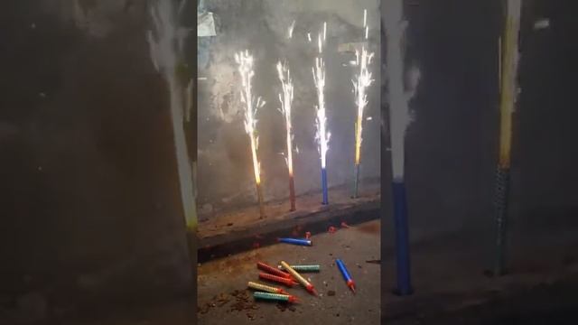 TKR637 Свечи в торт 18 см цветные