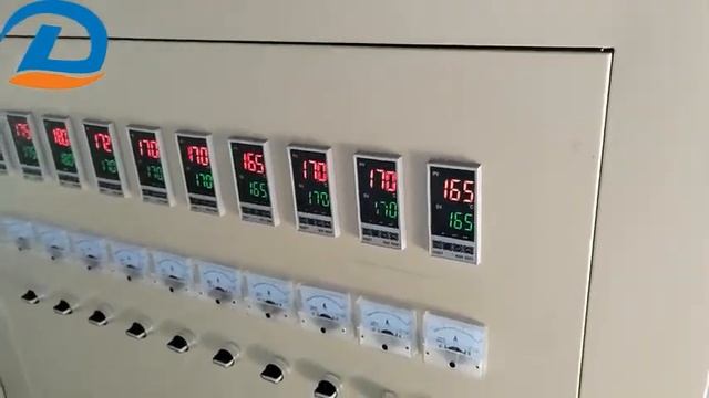 20-литровая выдувная машина идеально подходит для пробного