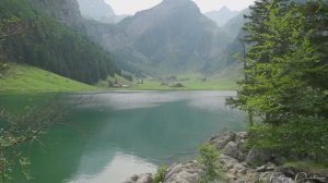 Зеальпзее 🇨🇭 — одно из самых красивых высокогорных озер Швейцарии.