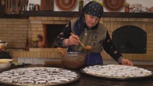 Kənd Həyatı. Homemade Fruit and Nut Chocolates A Sweet and Healthy Treat