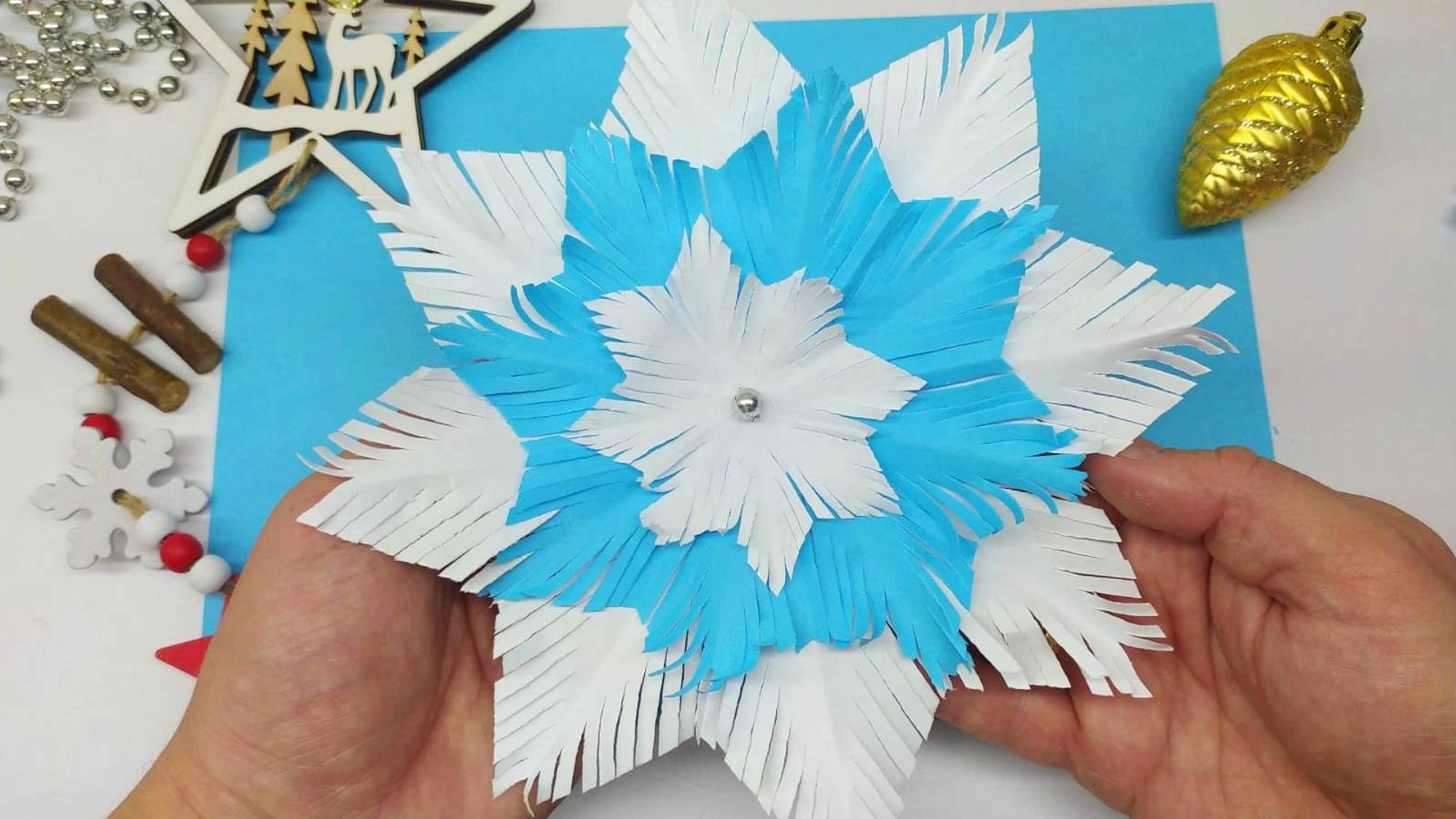 Снежинка из бумаги. Пушистая снежинка. Оригами снежинка. смотреть онлайн