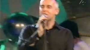 Pet Shop boys - Being Boring (live at BINGOLOTTO 2002, Sweden)
