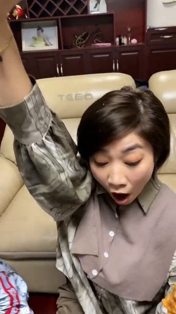 天下吃货 唯快不破~吃货的速度！