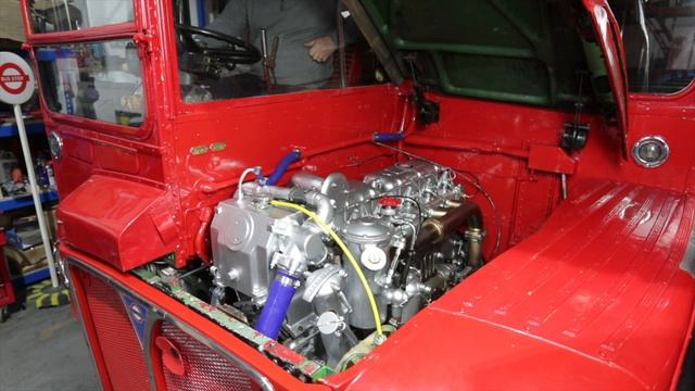 AEC Routemaster Engine Sound | London Bus Engine Change | Bus Restoration UK