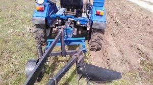 СКАУТ Т-18, пробная пахота плугом PL 5.