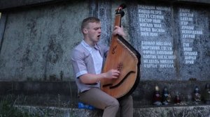 Йшли селом Партизани - Українська повстанська пісня, бандура Максим Подан