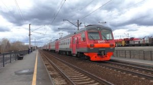 ЭД4М-0410/0077 с чужими вагонами сообщением Каменск-Уральский — Нижний Тагил на о.п. Электродепо