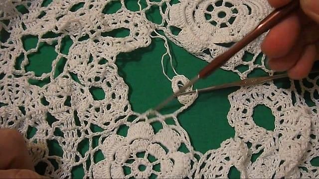 КВАДРАТНАЯ САЛФЕТКА (БРЮГГСКОЕ КРУЖЕВО). ЧАСТЬ 7