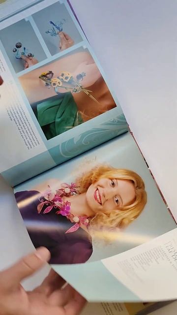 Fresh Floral Jewelry / Украшения из живых цветов смотреть онлайн