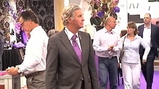 Jewels & Watches Glamour Event 2009 beursimpressie смотреть онлайн