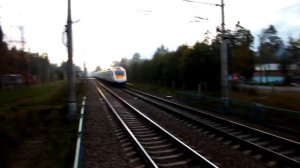 АЛЛЕГРО скоростной электропоезд 200 км-ч проход через Пл..Песочная Окт.ж.д. RZD