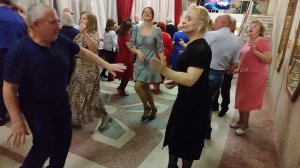 Белые розы..... 02.02.25.