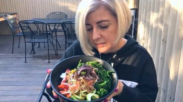 Mura Ramen and Poke смотреть онлайн