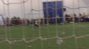 Денис играет в футбол