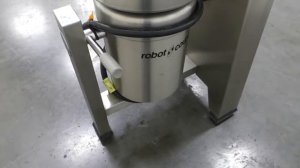 Robot Coupe R45 T Vertical Cutter 45 Quart Mixer.