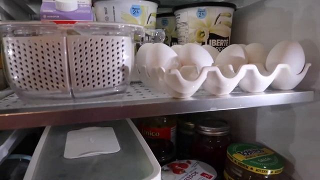 Refrigerator Organization | Clean, Declutter and Organize with Me | 2021 | Fridge Organization Idea смотреть онлайн