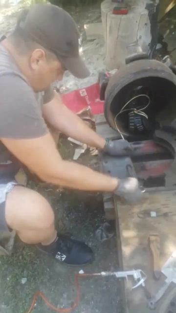 тормозные колодки камаз отмывают от грязи смотреть онлайн