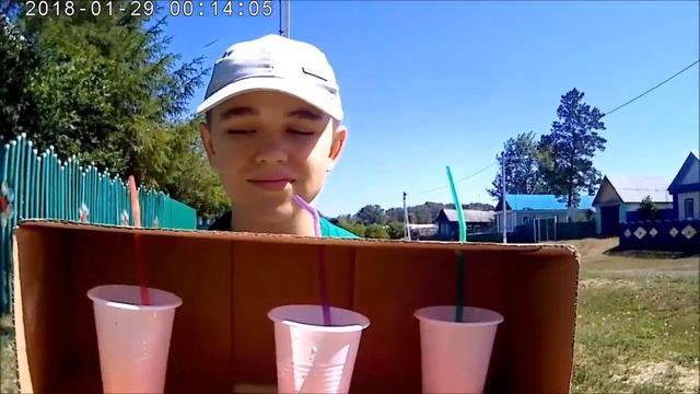 реакция человека на обычную воду в слепую. СОВЕТУЕМ ПОСМОТРЕТЬ! смотреть онлайн