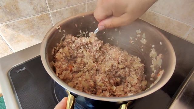 Лозови сарми с кайма, сготвени в глинен съд на фурна. Невероятно вкусни със сос от мляко и чесън! смотреть онлайн