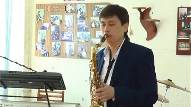 In the Wee, Small Hours of the Morning (В короткие часы перед рассветом) смотреть онлайн