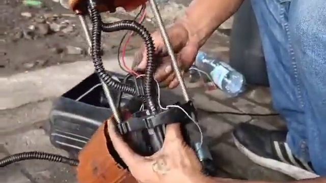 cara mengatasi pompa bensin yang mendengung/ ganti  pompa bensin captiva @chris_garagepalu1082