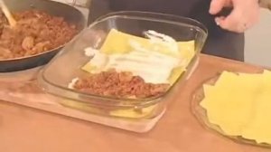 How to Assemble a Lasagna Dish