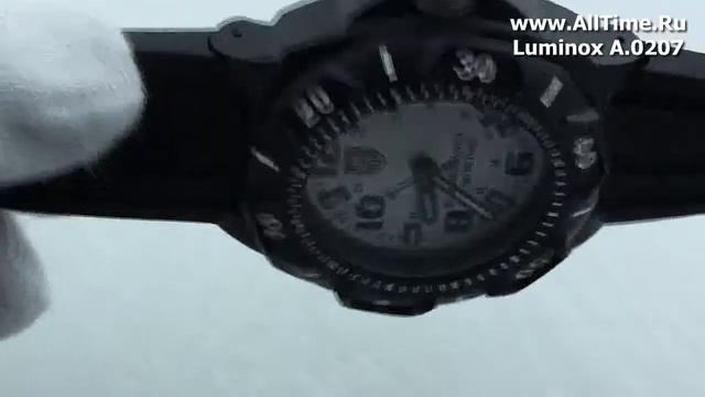 Мужские наручные швейцарские часы Luminox A.0207
