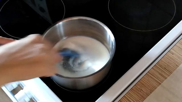 Вкуснейший рулет из меренги с заварным кремом на ЖЕЛТКАХ