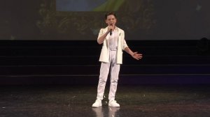 "Я хочу чтобы не было больше войны" "Мы вместе"