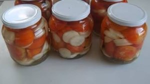 Помидоры с луком. Маринкины творинки. Всем МИРА и Добра!