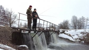 Рыбалка с сыном! Мормышинг и микроджиг - рыбалка зимой на спиннинг