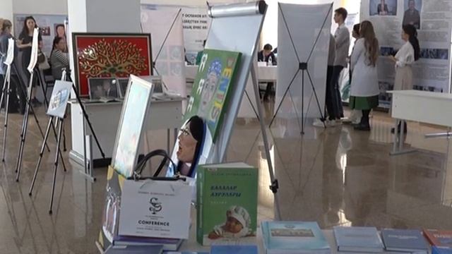 В Актобе проходит 63-я международная студенческая научная конференция смотреть онлайн