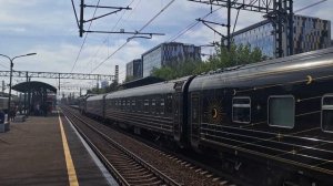 ЭП2К-376 ведет поезд №021А "Ночной Экспресс".