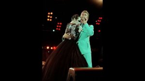 QUEEN, DAVID BOWIE & ANNIE LENNOX - Under Pressure (live at Freddie Mercury Tribute Concert 1992)