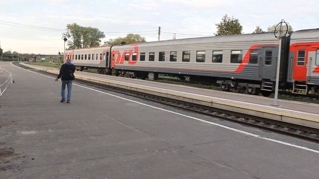 Вечерний поезд Дно – Псков в разные времена года смотреть онлайн