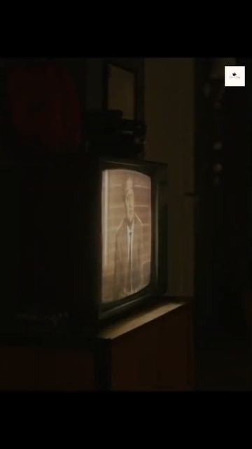 girl saves MURDER using TIME TRAVEL #shorts #moviereview #movies #murdermystery #timetravel #mirage смотреть онлайн